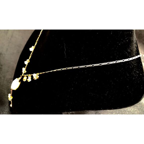 14 Inch Milk Glass and Aurora Borealis Vintage Style Necklace by Lia Sophia - Picture 4 of 8